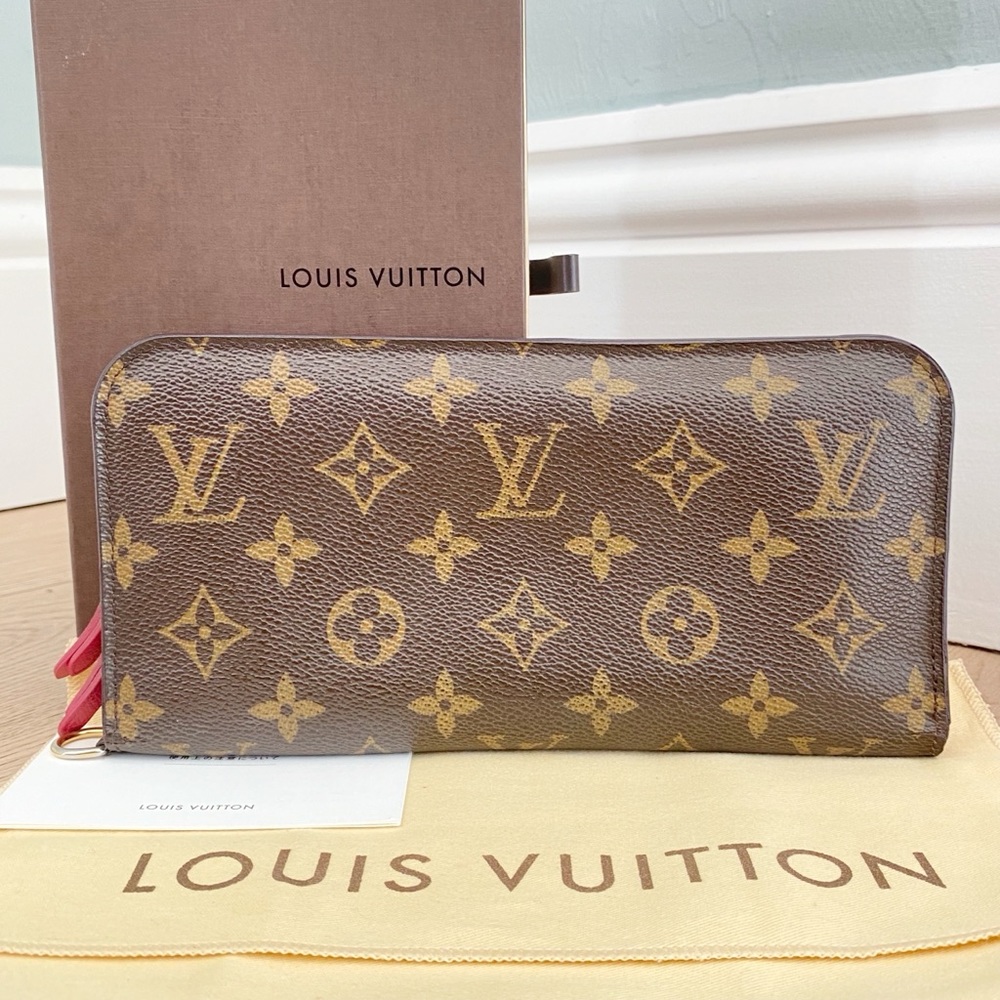 💎✨PRETTY✨💎 Louis Vuitton Insolite Wallet Red!